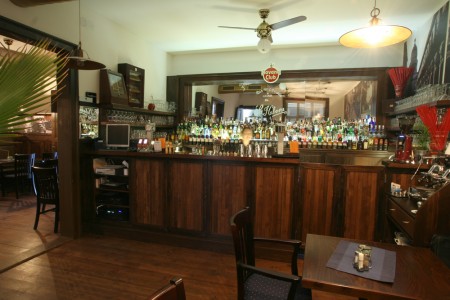 bar